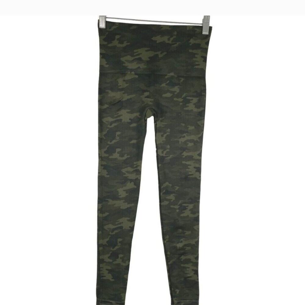 SPANX Look At Me Now Camo Leggings M Seamless Compression Fitness Activewear